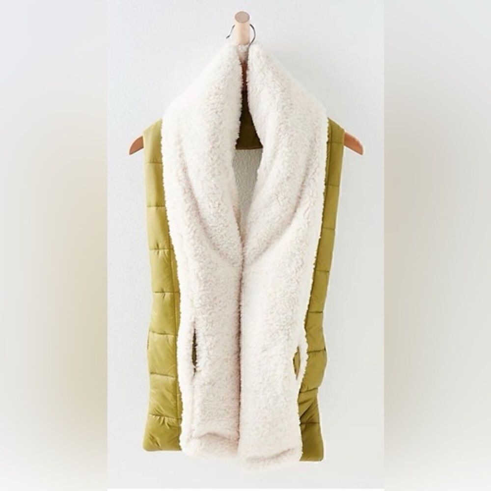 New Free People  Movement Downhill Puffer Scarf